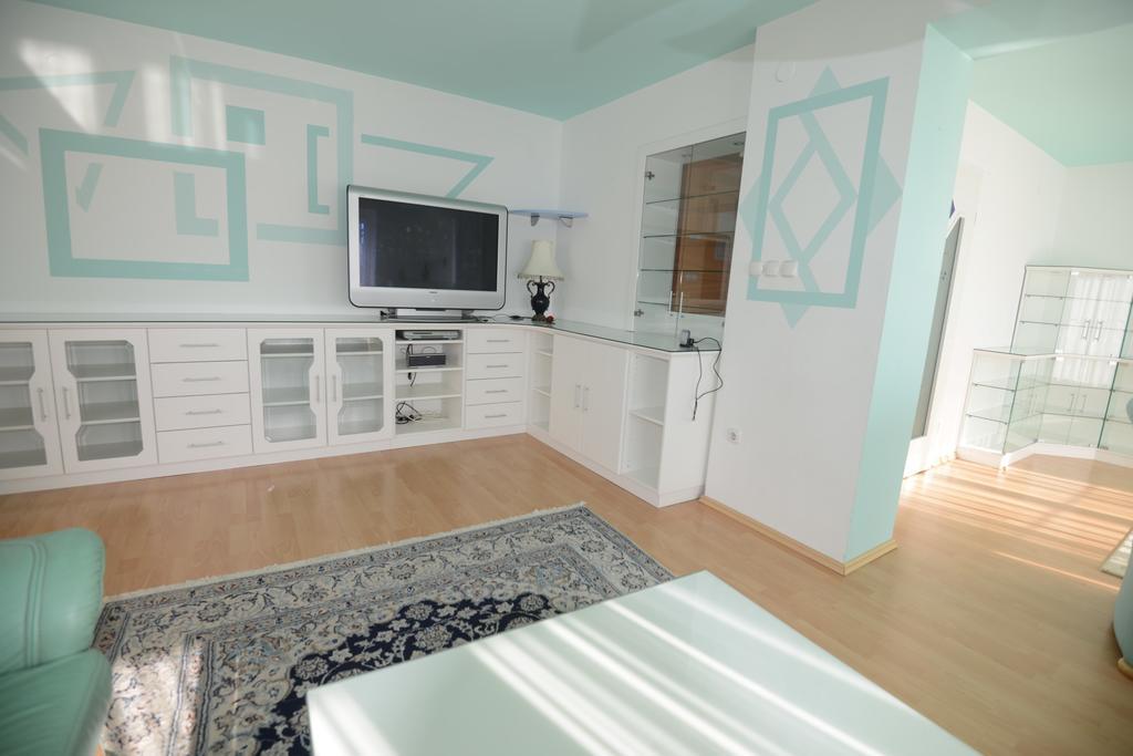 Family Villa Блед Экстерьер фото