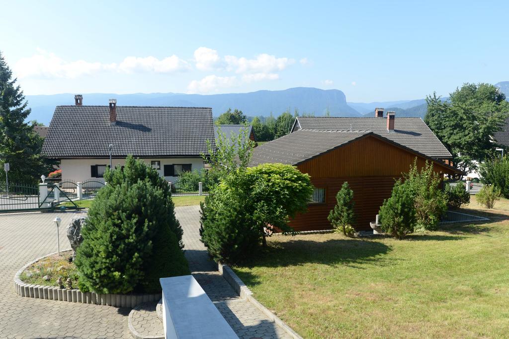 Family Villa Блед Экстерьер фото